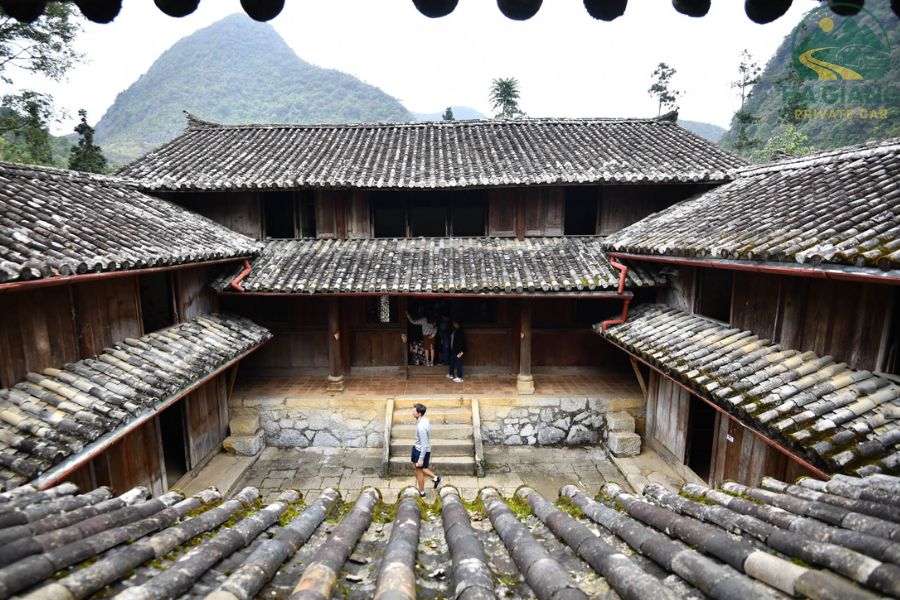 Hmong King Palace in Dong Van