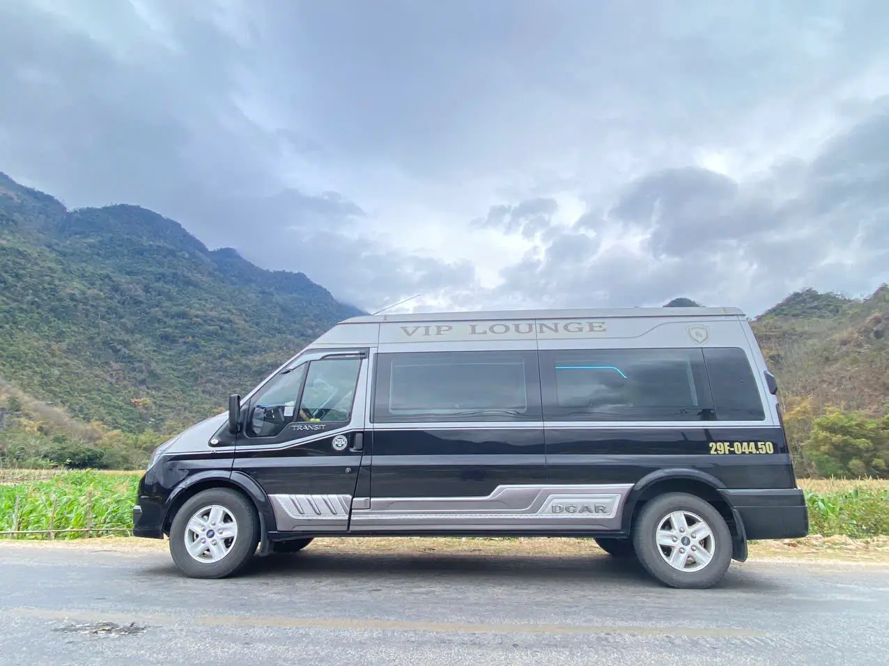 Ha Giang Luxury Car