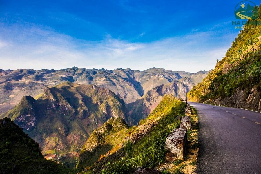 Dong Van Karst Plateau - Ha Giang Private Car