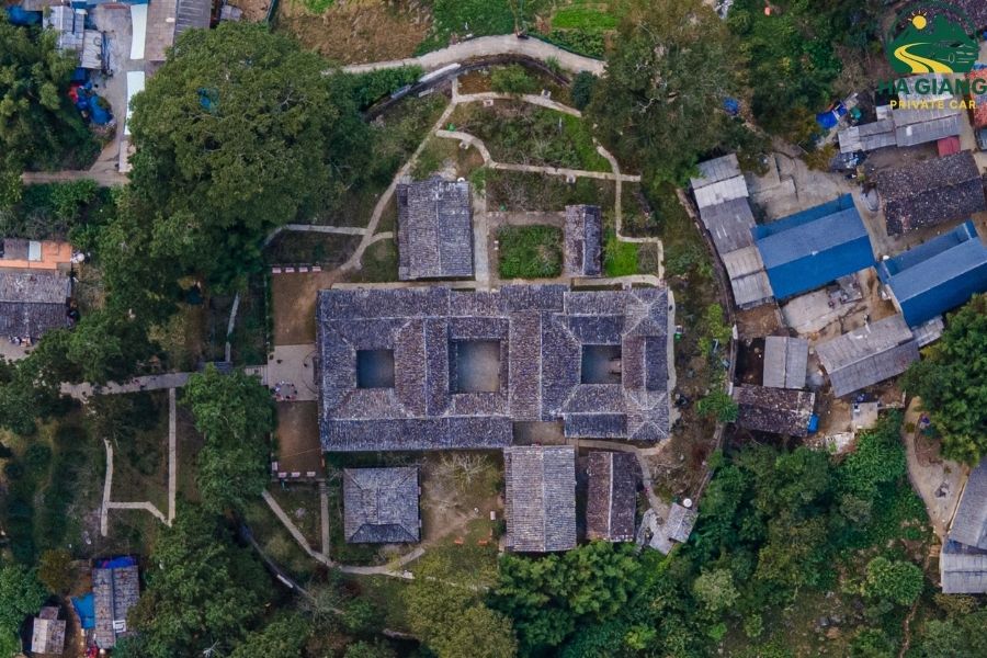 Hmong King Palace - Ha Giang Private Car
