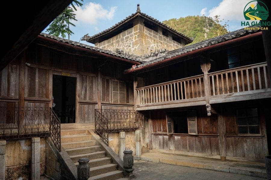 Meo King Palace - Ha Giang Private Car
