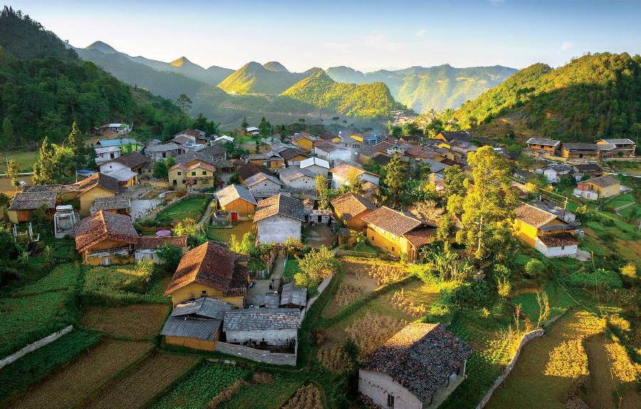 Lo Lo Chai Village- Ha Giang Private Car Travel