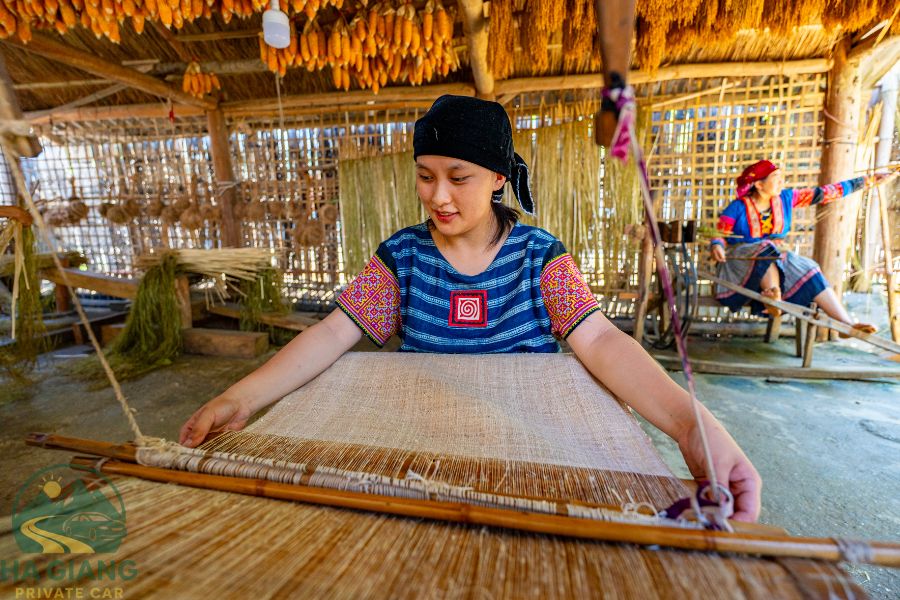 Ethnic Minorities in Ha Giang - Ha Giang Private Car