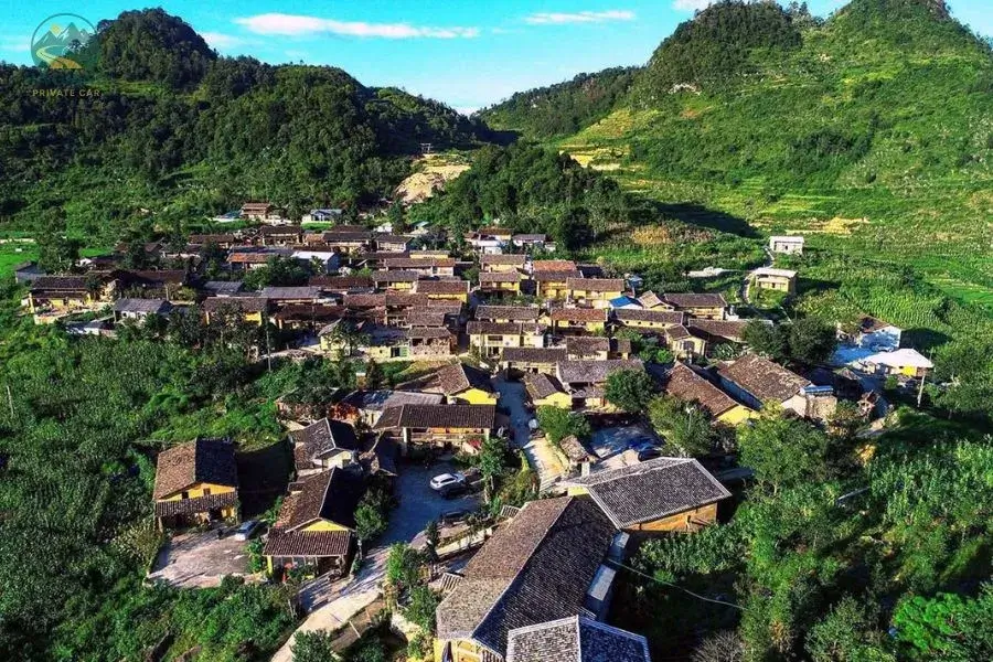 Lo Lo Chai Village